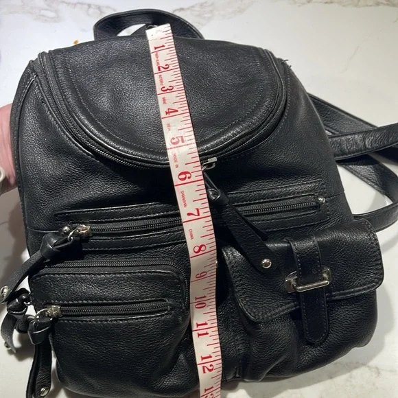 PELLE STUDIO Pebble Leather Backpack Sling Bag, Black, Leopard fabric interior - Picture 14 of 15